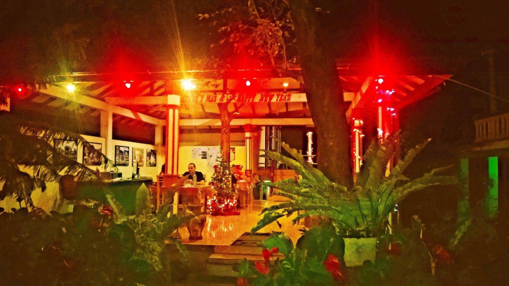 Sigiri Holiday Inn Inamaluwa Exterior foto